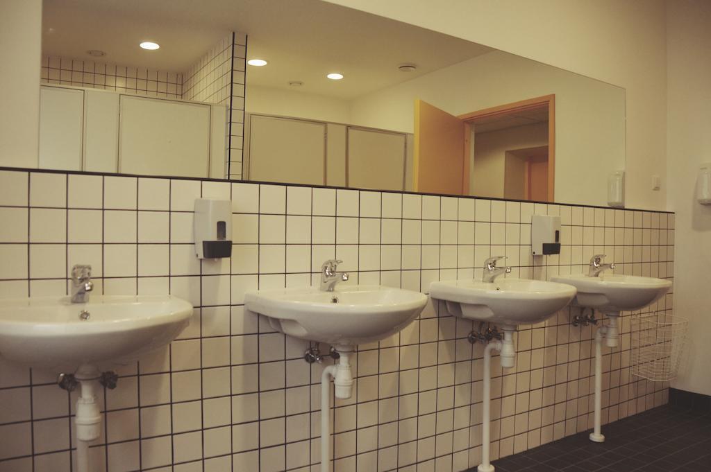 פארנו Saare Automatic Hostel חדר תמונה